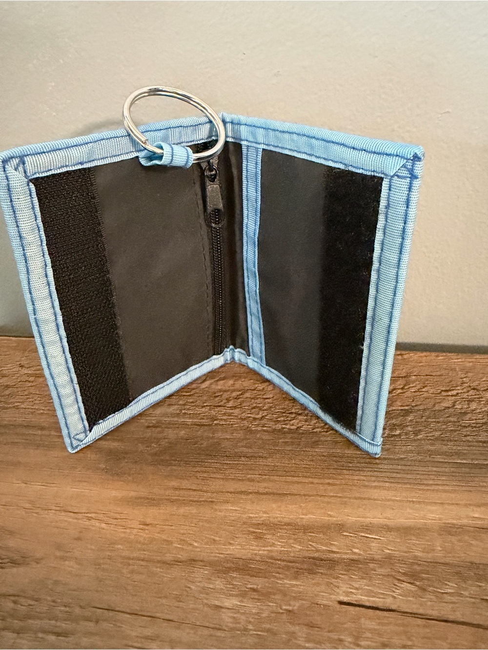 Vintage Disney Travel Key-Chain Wallet - Picture 4 of 4